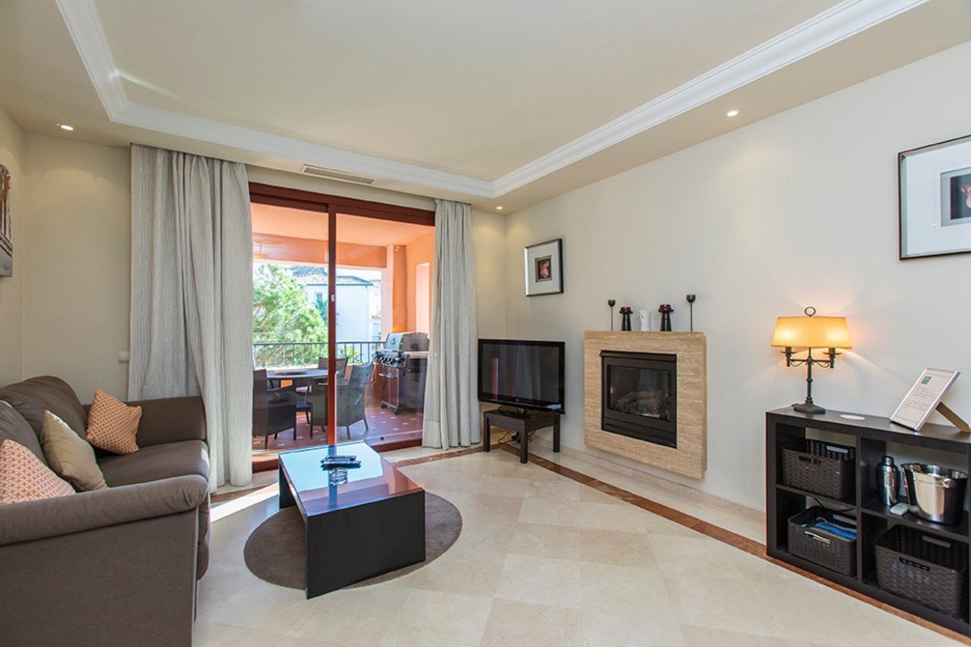 Resale - apartment - Marbella - Elviria