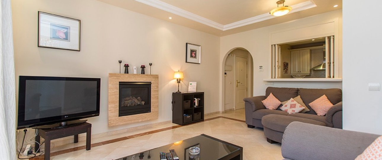 Resale - apartment - Marbella - Elviria