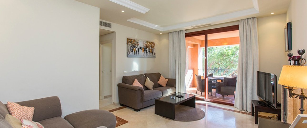Resale - apartment - Marbella - Elviria