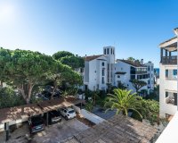 Resale - apartment - Marbella - Elviria