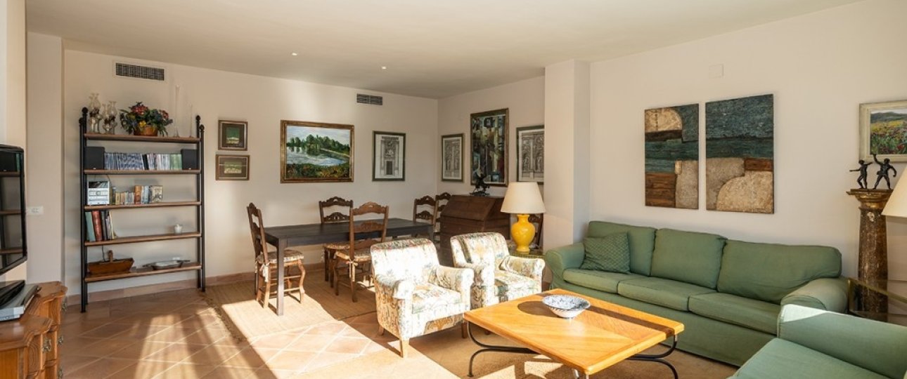 Resale - apartment - Marbella - Elviria