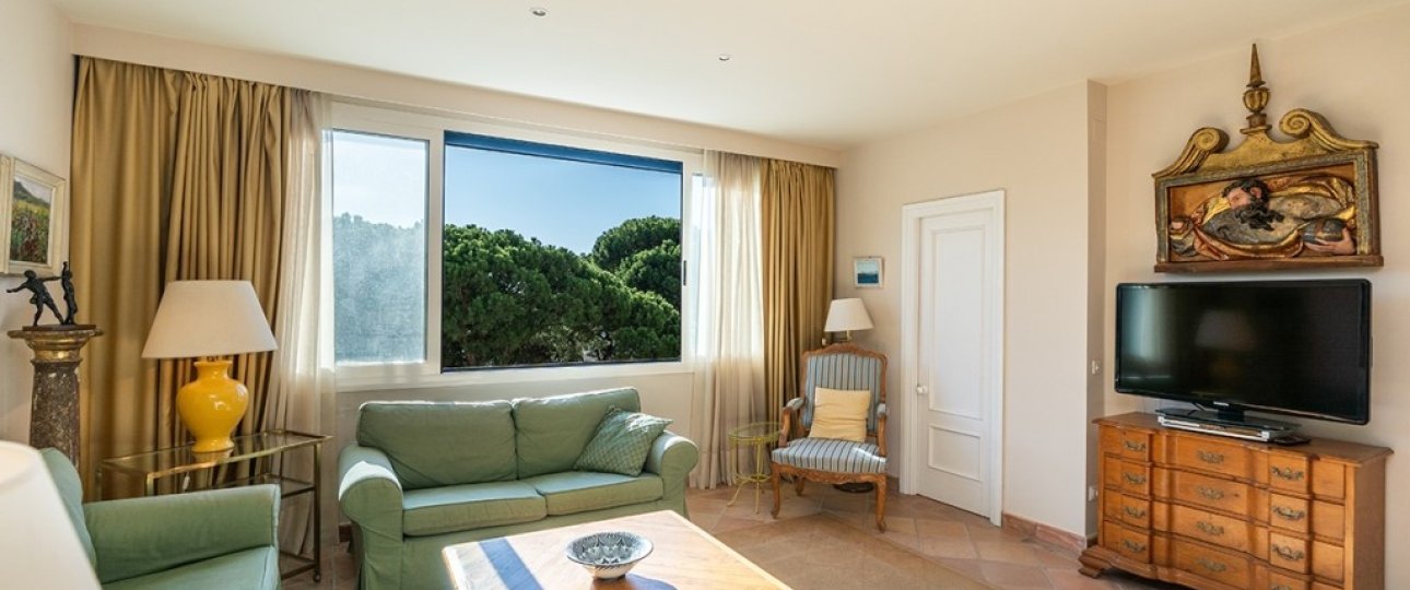 Resale - apartment - Marbella - Elviria