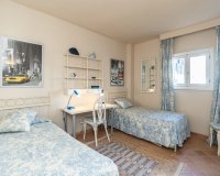 Resale - apartment - Marbella - Elviria