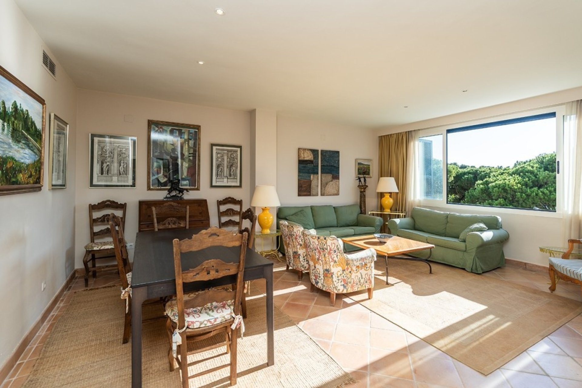 Resale - apartment - Marbella - Elviria