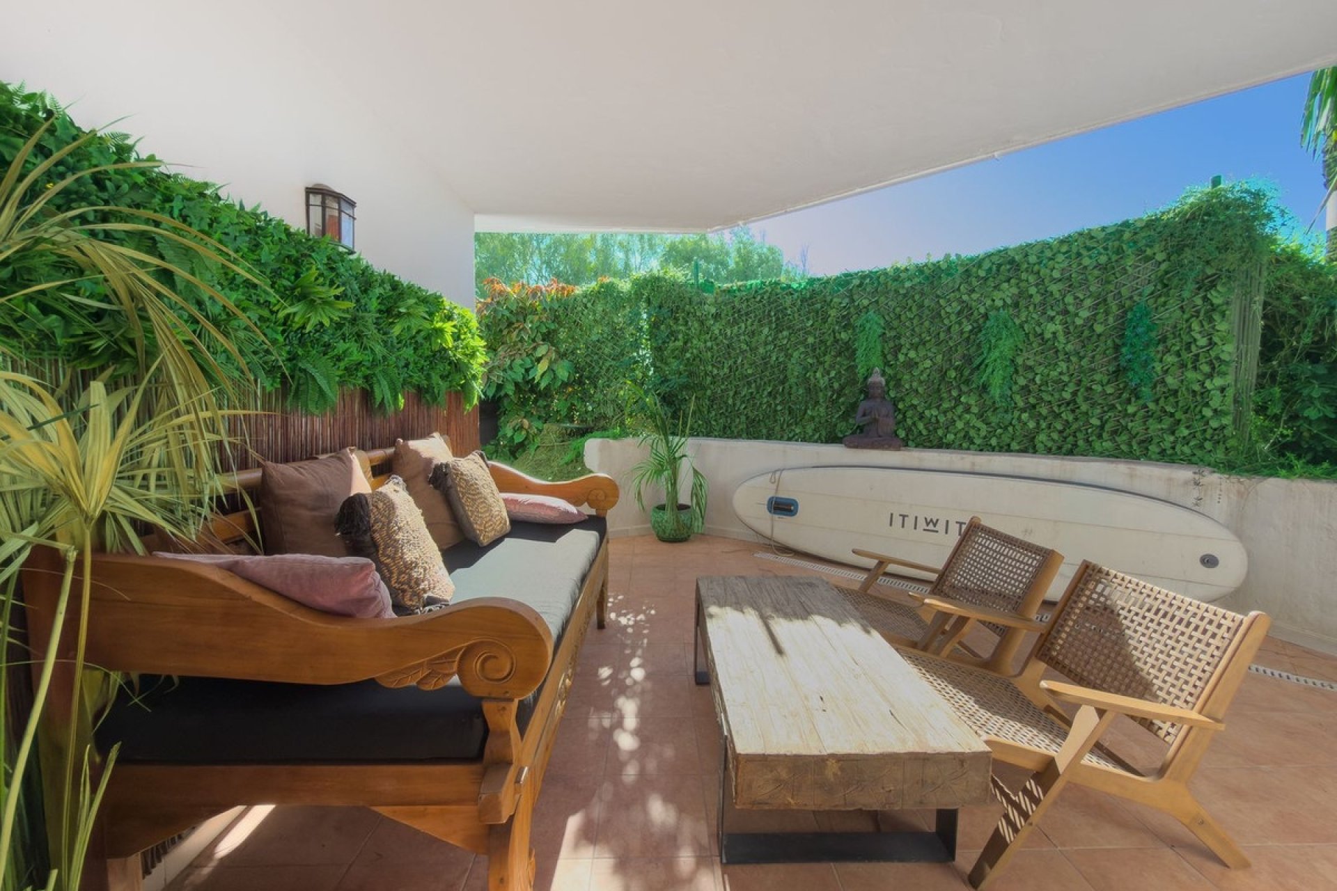 Resale - apartment - Marbella - Elviria