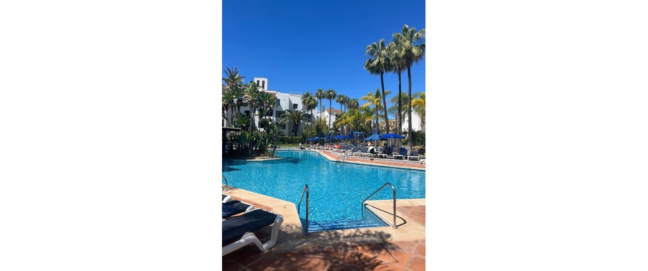 Resale - apartment - Marbella - Elviria