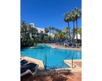 Resale - apartment - Marbella - Elviria