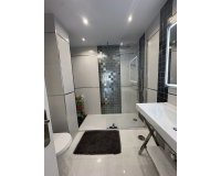Resale - apartment - Marbella - Elviria