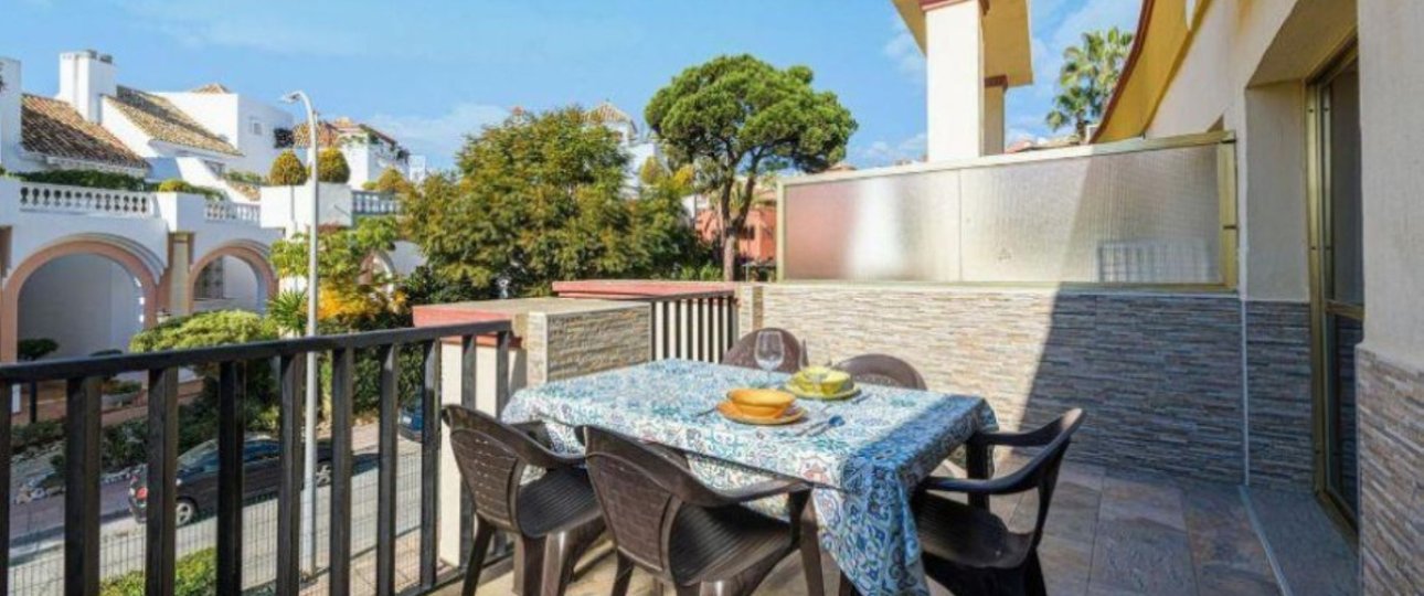 Resale - apartment - Marbella - Elviria