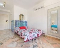 Resale - apartment - Marbella - Elviria