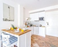 Resale - apartment - Marbella - Elviria