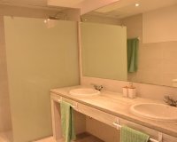 Resale - apartment - Marbella - Elviria