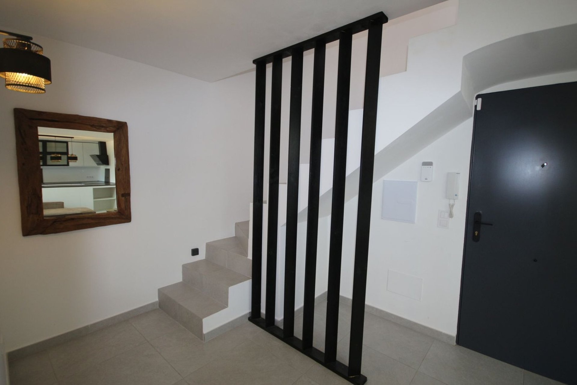 Resale - apartment - Marbella - Elviria