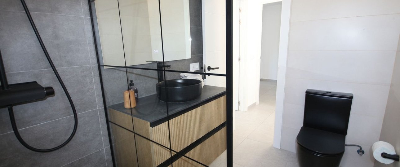 Resale - apartment - Marbella - Elviria