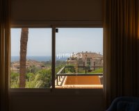 Resale - apartment - Marbella - Elviria