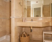 Resale - apartment - Marbella - Elviria