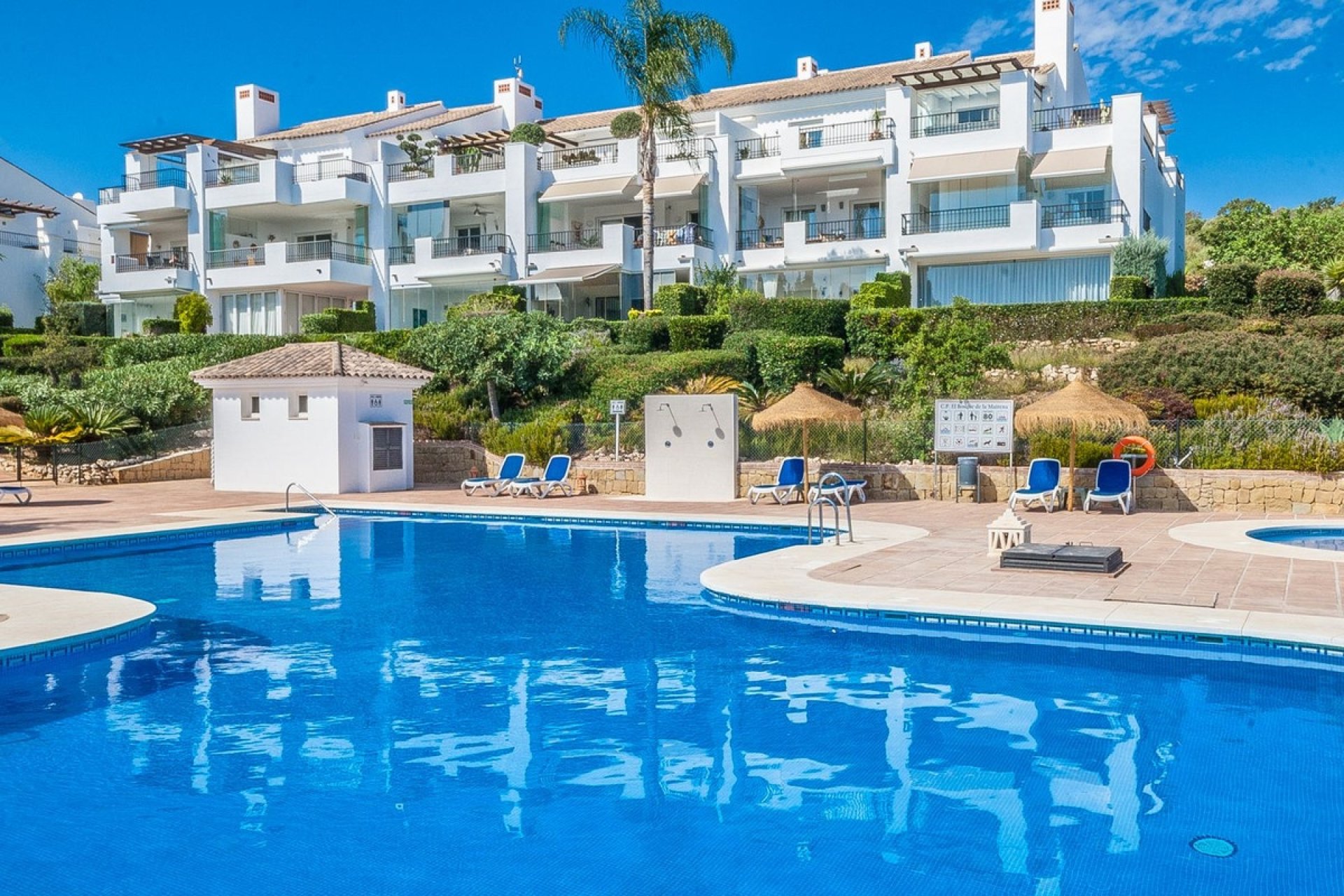 Resale - apartment - Marbella - Elviria