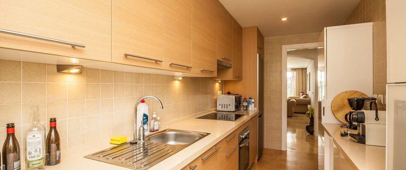 Resale - apartment - Marbella - Elviria