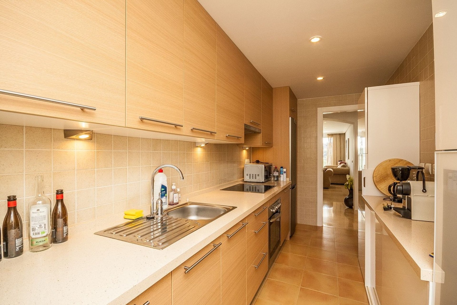 Resale - apartment - Marbella - Elviria