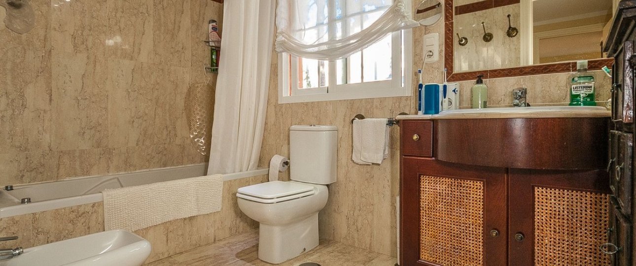 Resale - apartment - Marbella - Elviria