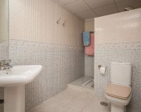 Resale - apartment - Marbella - Elviria
