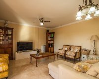 Resale - apartment - Marbella - Elviria