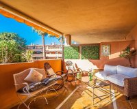 Resale - apartment - Marbella - Elviria