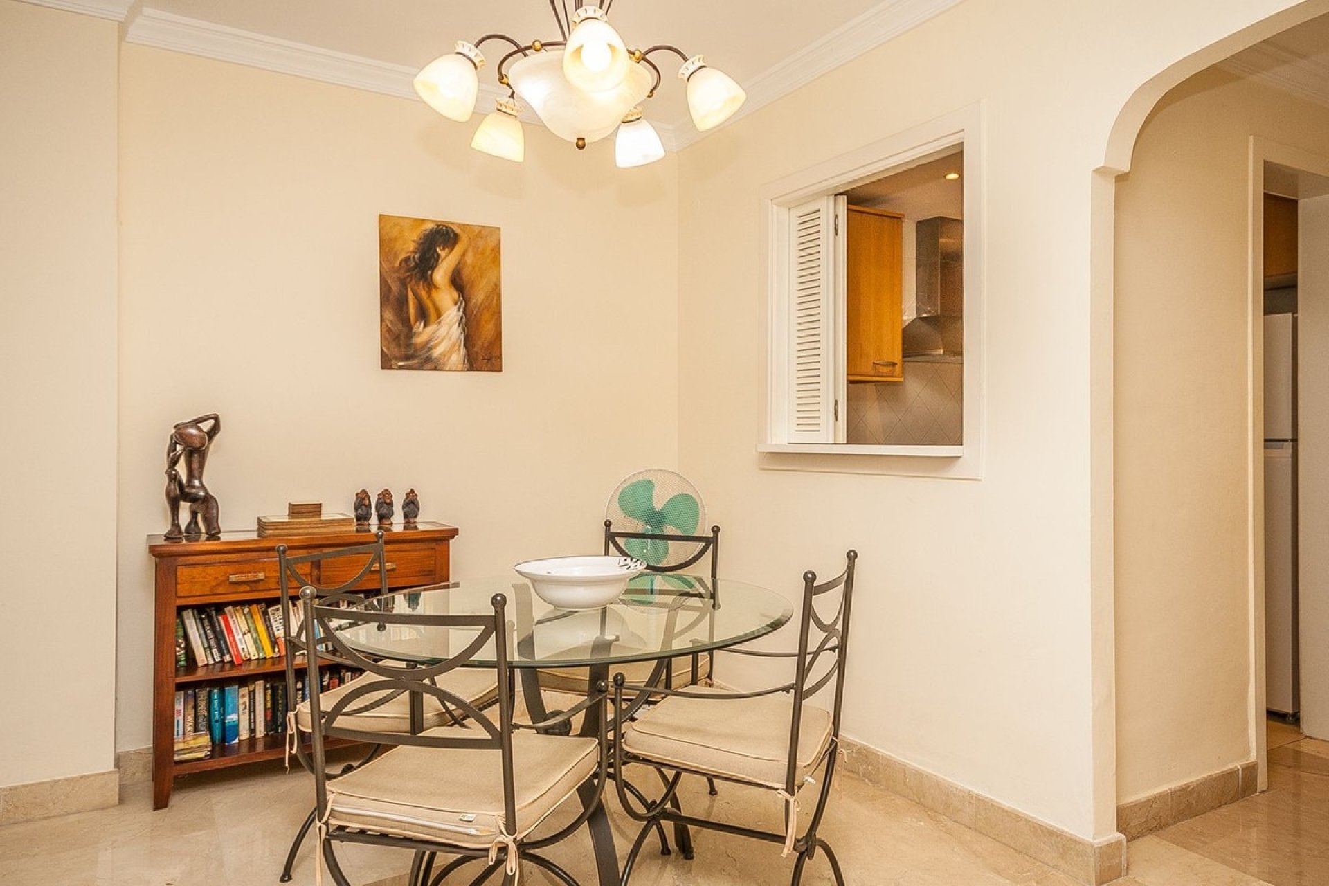 Resale - apartment - Marbella - Elviria