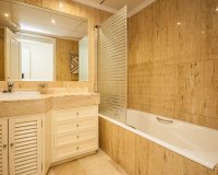 Resale - apartment - Marbella - Elviria