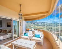 Resale - apartment - Marbella - Elviria