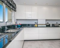 Resale - apartment - Marbella - Elviria
