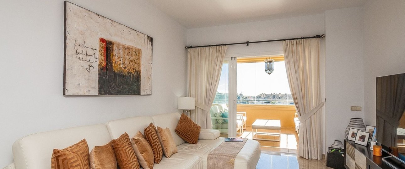 Resale - apartment - Marbella - Elviria