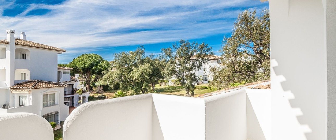 Resale - apartment - Marbella - Elviria