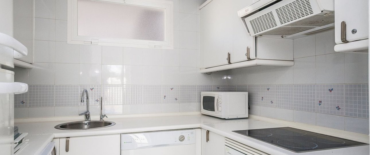 Resale - apartment - Marbella - Elviria