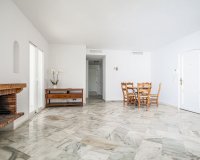 Resale - apartment - Marbella - Elviria