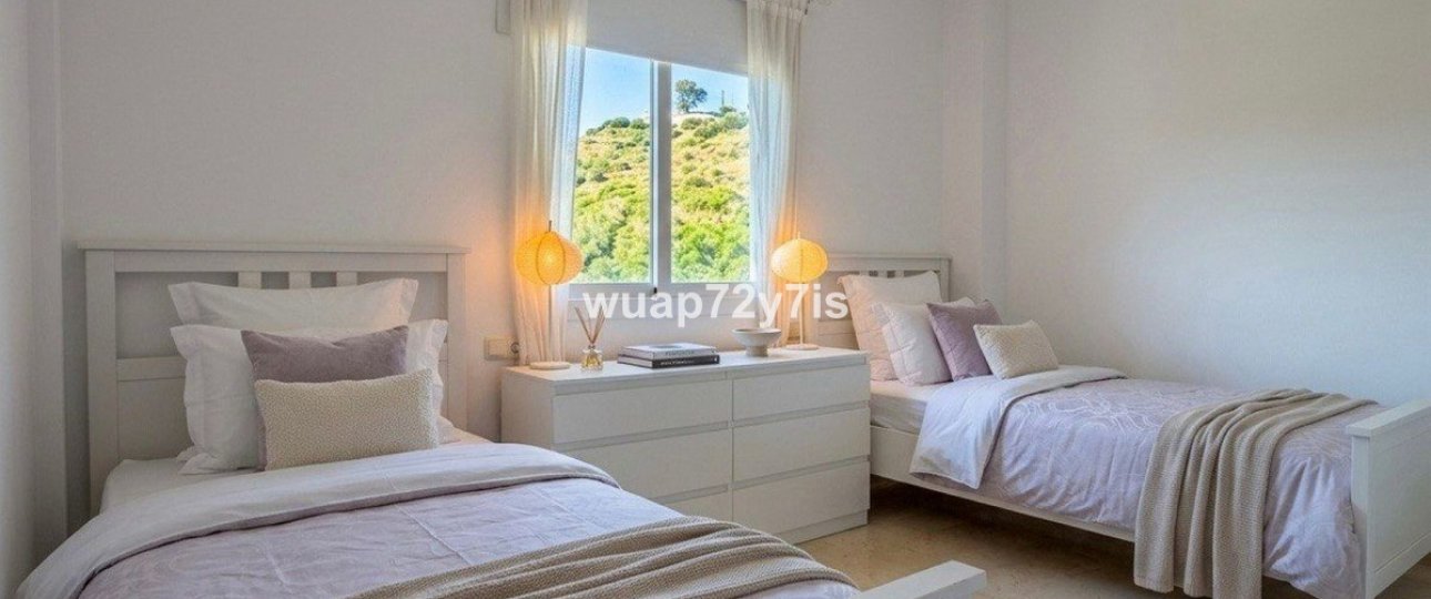 Resale - apartment - Marbella - Elviria