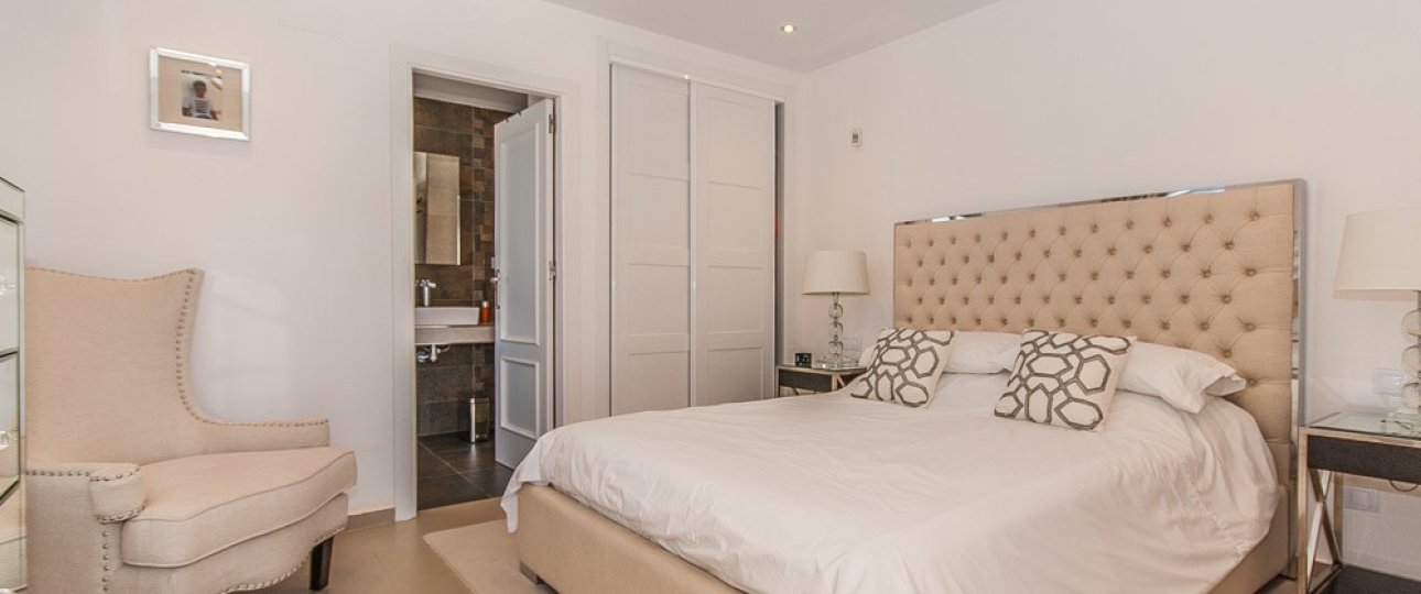 Resale - apartment - Marbella - Elviria