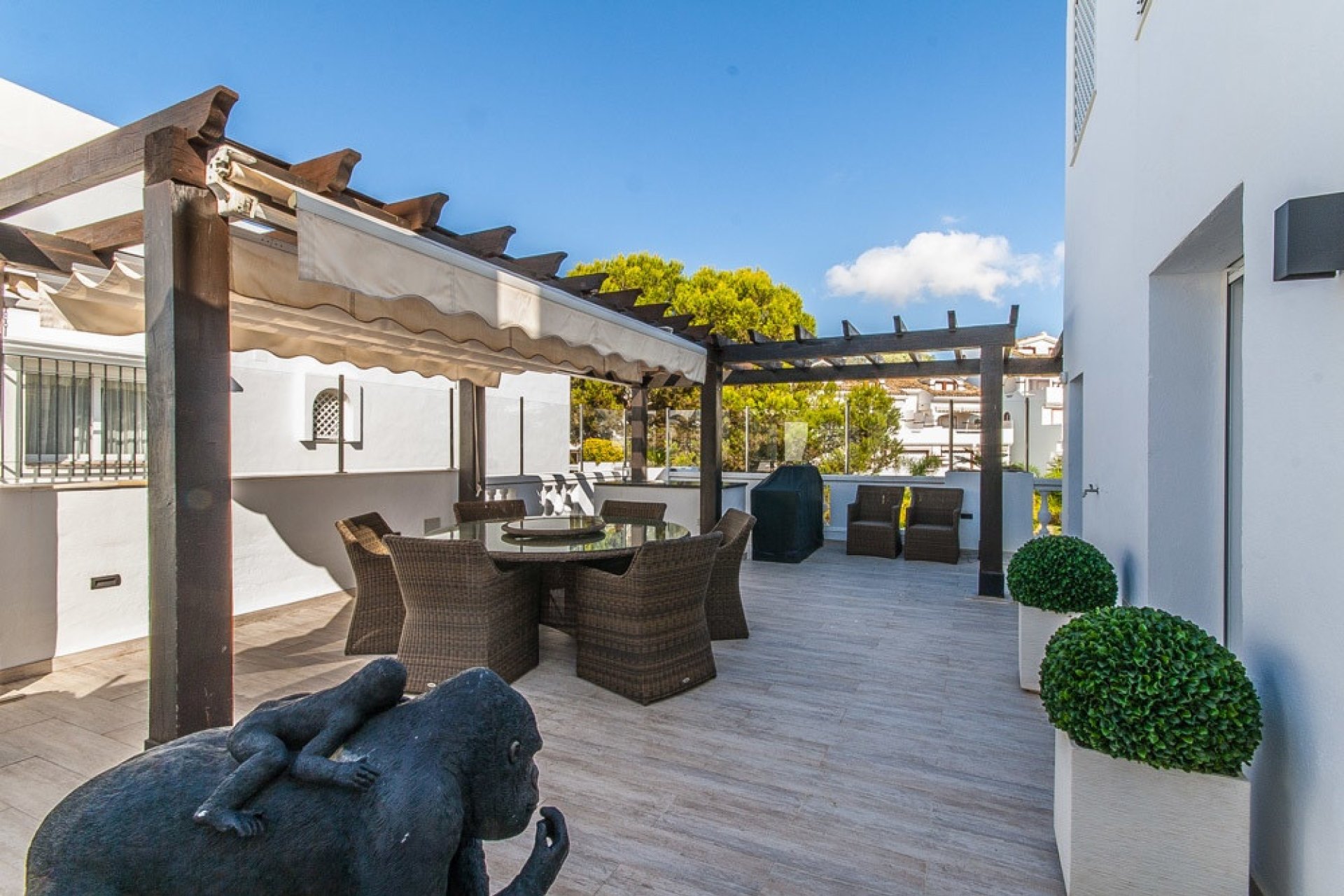Resale - apartment - Marbella - Elviria