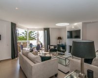 Resale - apartment - Marbella - Elviria