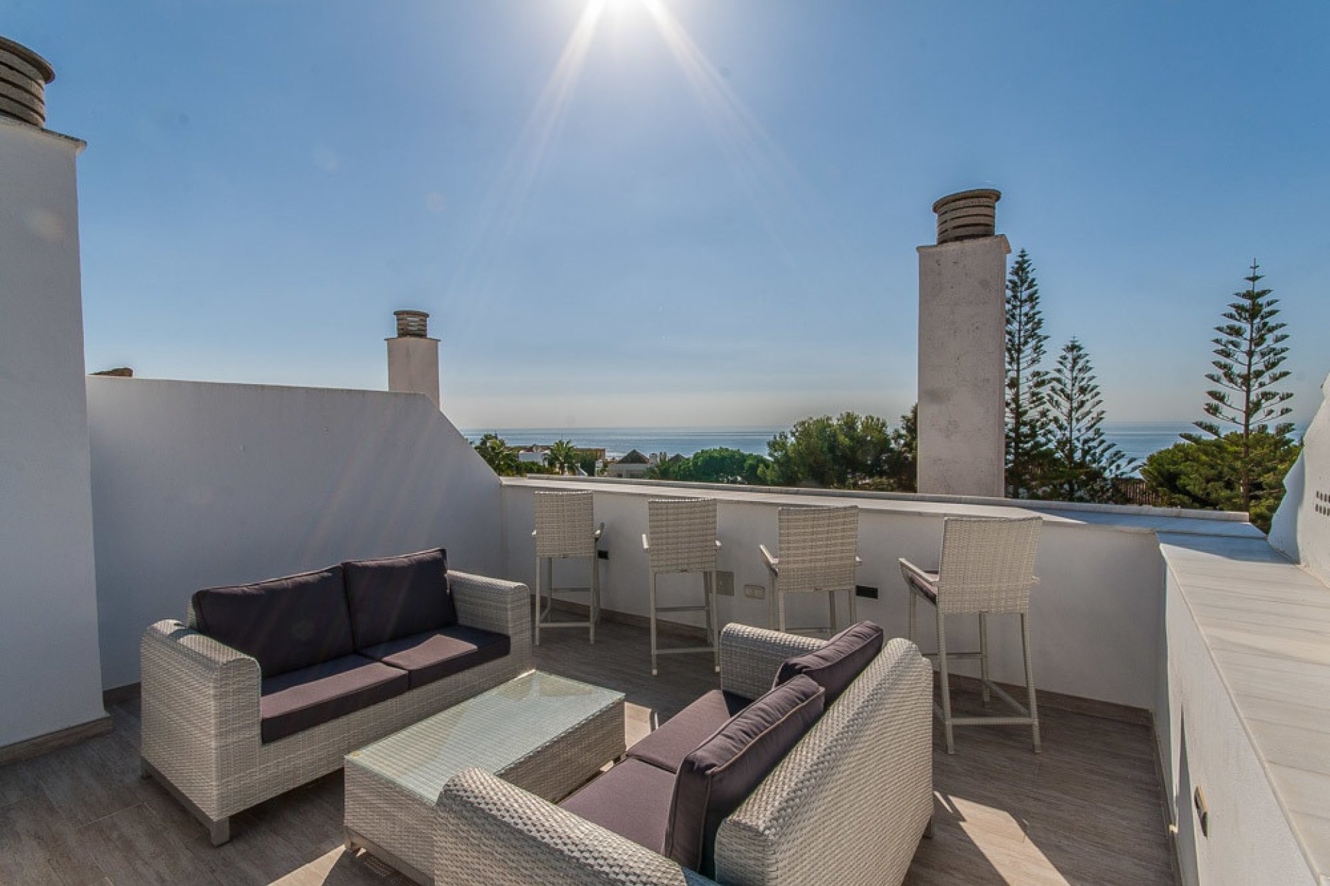 Resale - apartment - Marbella - Elviria