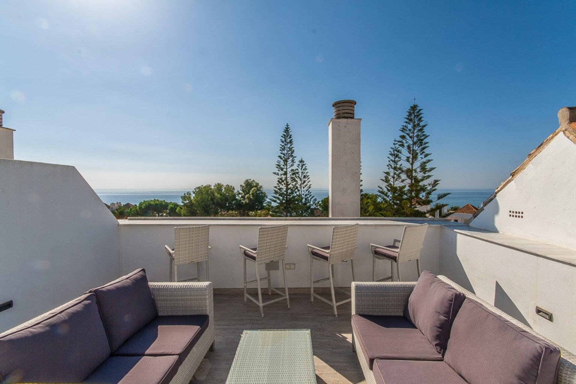 Resale - apartment - Marbella - Elviria