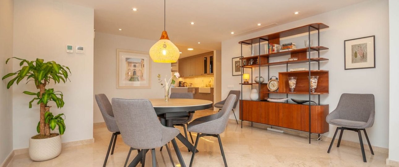 Resale - apartment - Marbella - Elviria
