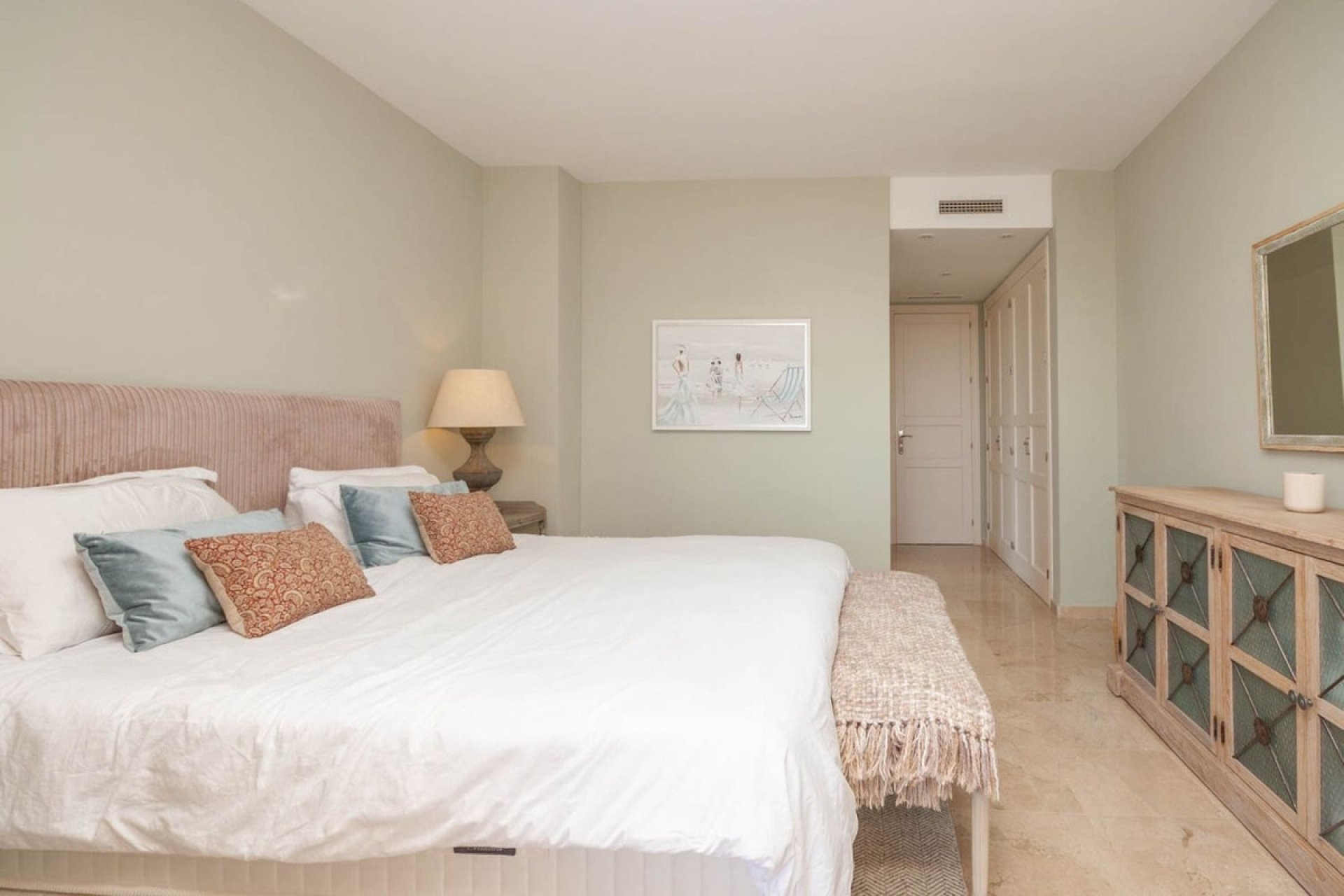 Resale - apartment - Marbella - Elviria