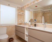 Resale - apartment - Marbella - Elviria