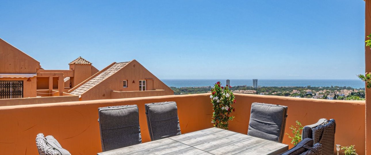 Resale - apartment - Marbella - Elviria