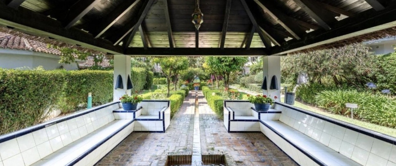 Resale - apartment - Marbella - Elviria