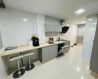 Resale - apartment - Marbella - Elviria