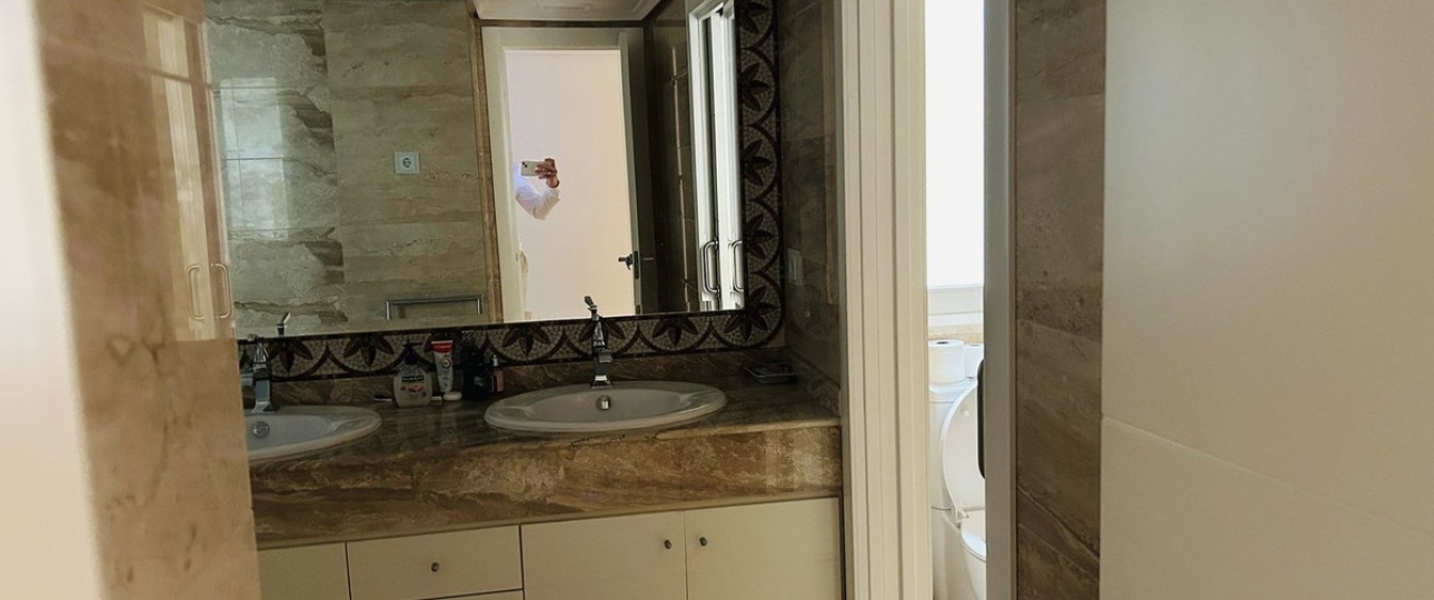 Resale - apartment - Marbella - Elviria