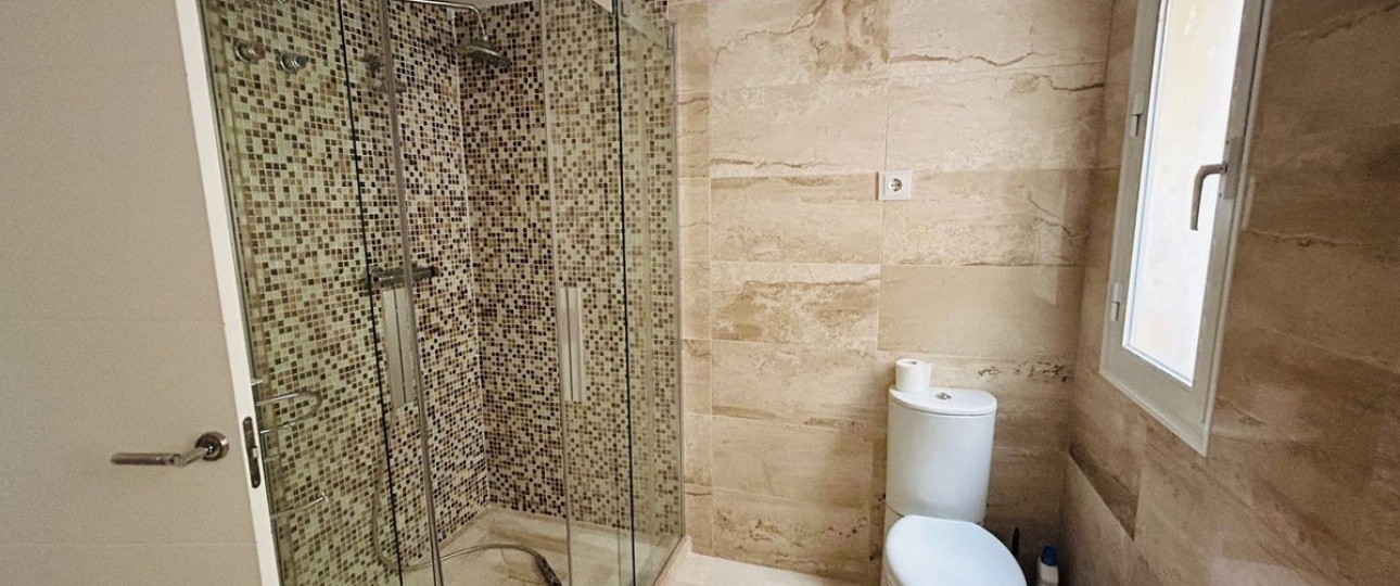 Resale - apartment - Marbella - Elviria