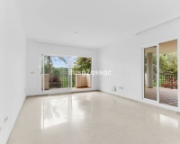 Resale - apartment - Marbella - Elviria